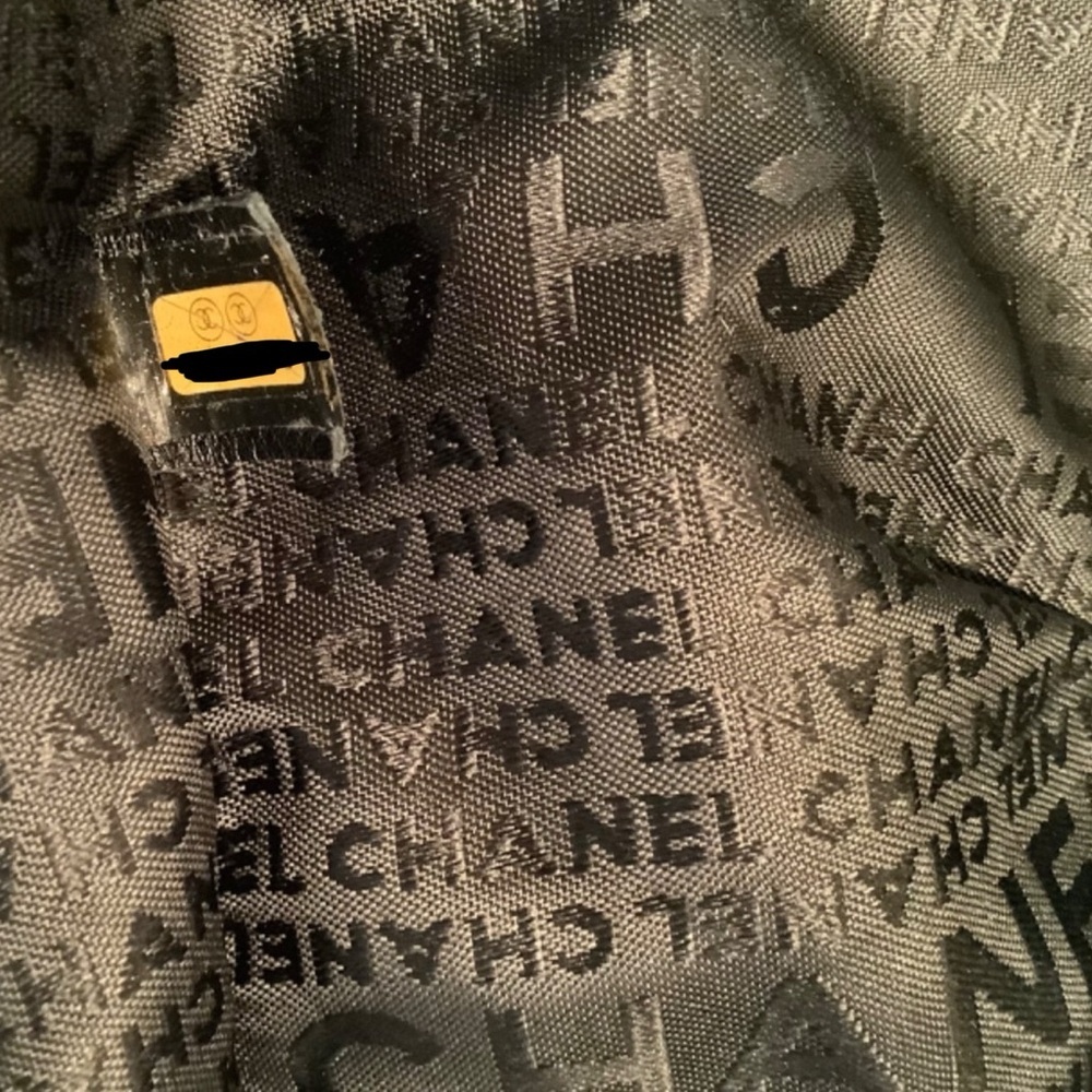 CHANEL Women's Large Ultimate Hobo Soft Black Lamb’s Skin w/ Silver Accents EUC - Picture 9 of 15